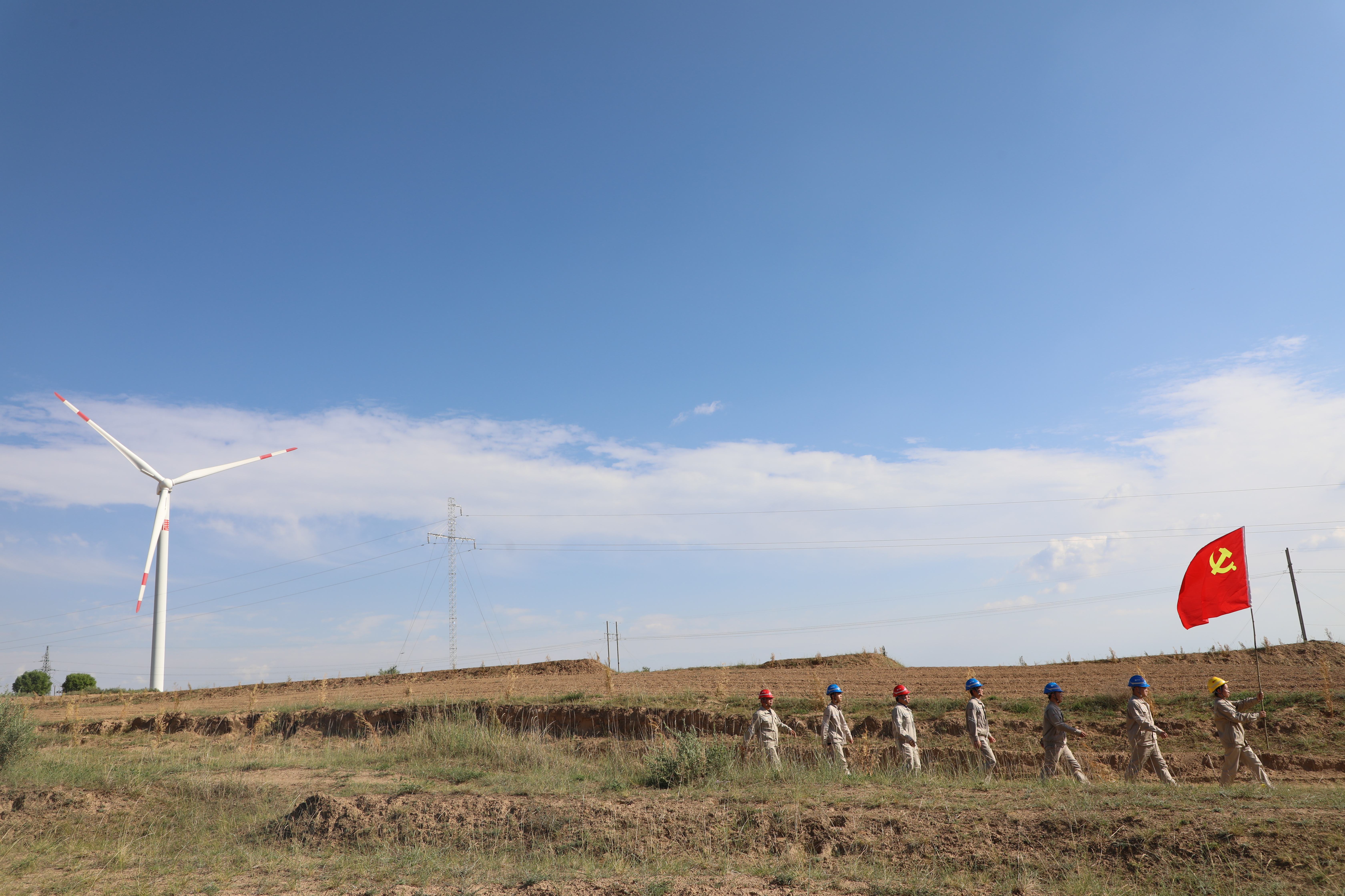 1689572886637005484.jpg 2020-06,新能源分公司在党建引领作用上发力,李佩佩摄.jpg